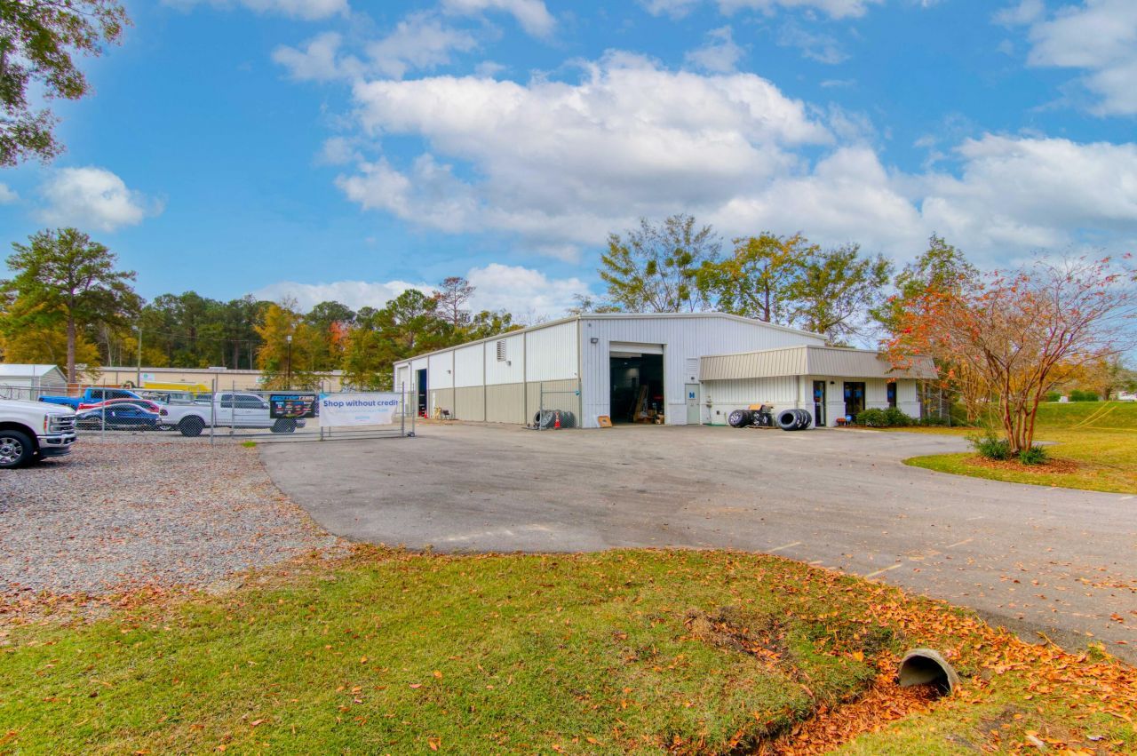 7329 Spa Road Photo 15