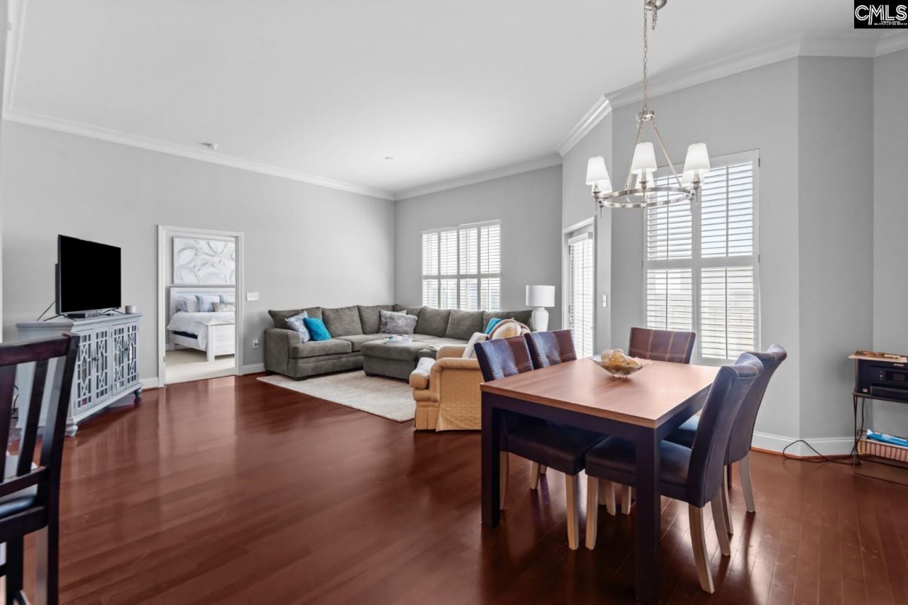 601 Main Street Photo 7