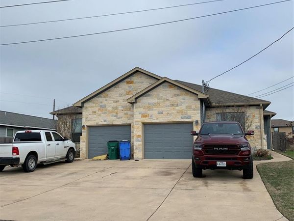 106 Pahala CT, Unit B, Bastrop, TX 78602