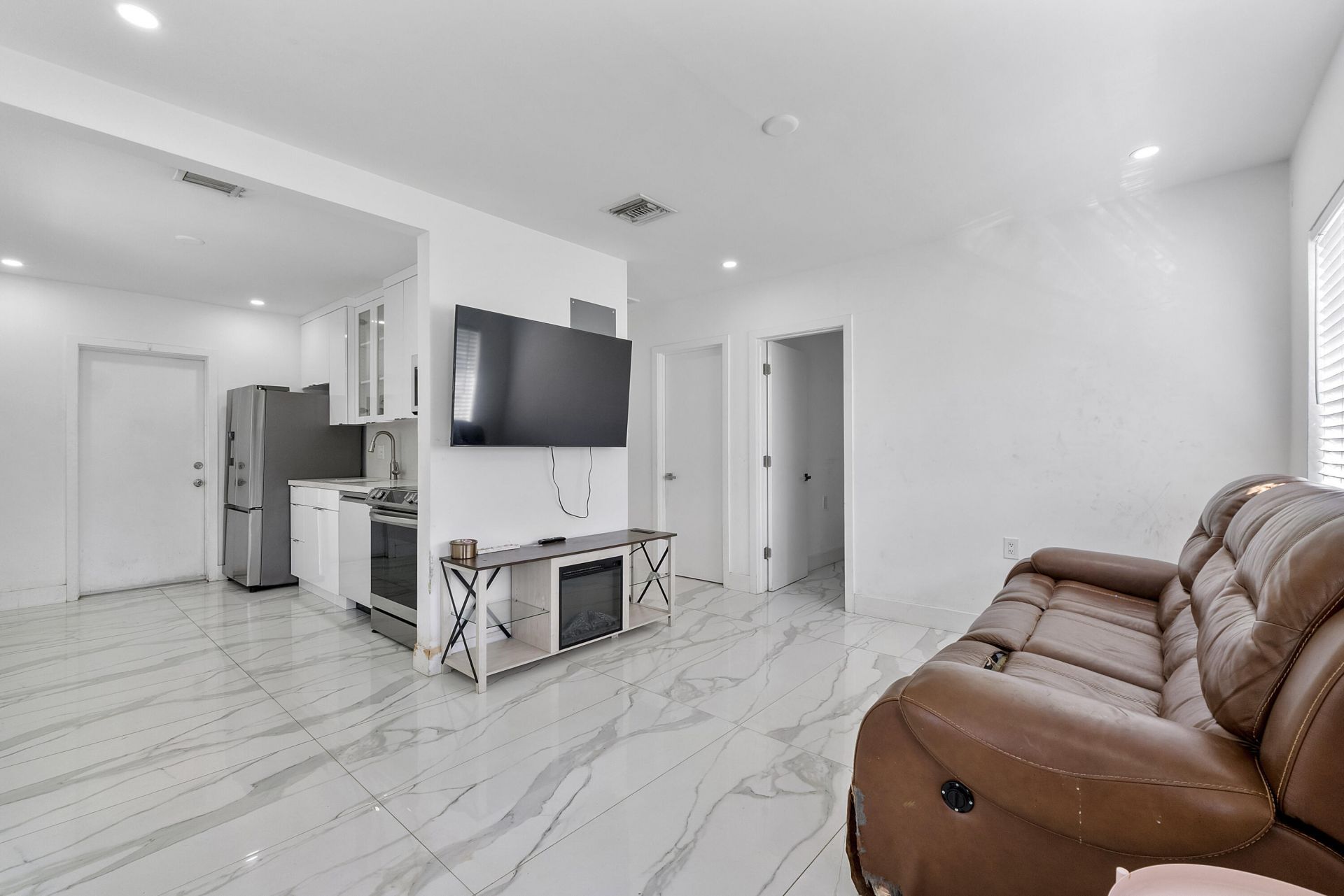 3125 SW 12th Place, Fort Lauderdale, FL 33312 Photo