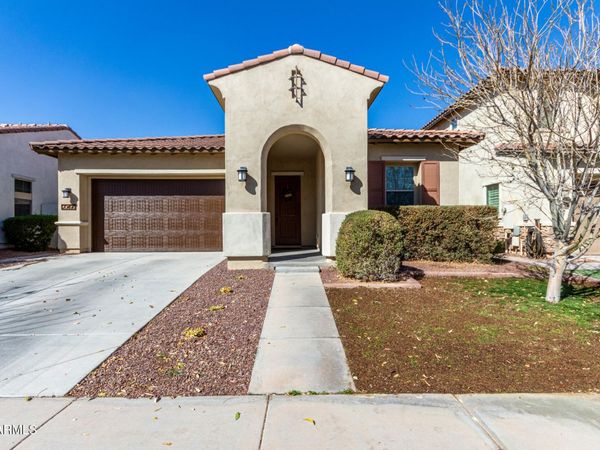20496 W VALLEY VIEW Drive, Buckeye, AZ 85396