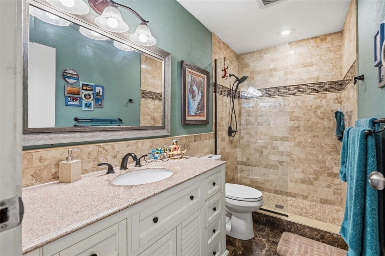 1400 Gandy Boulevard N, Unit 113, Saint Petersburg, FL 33702 Photo