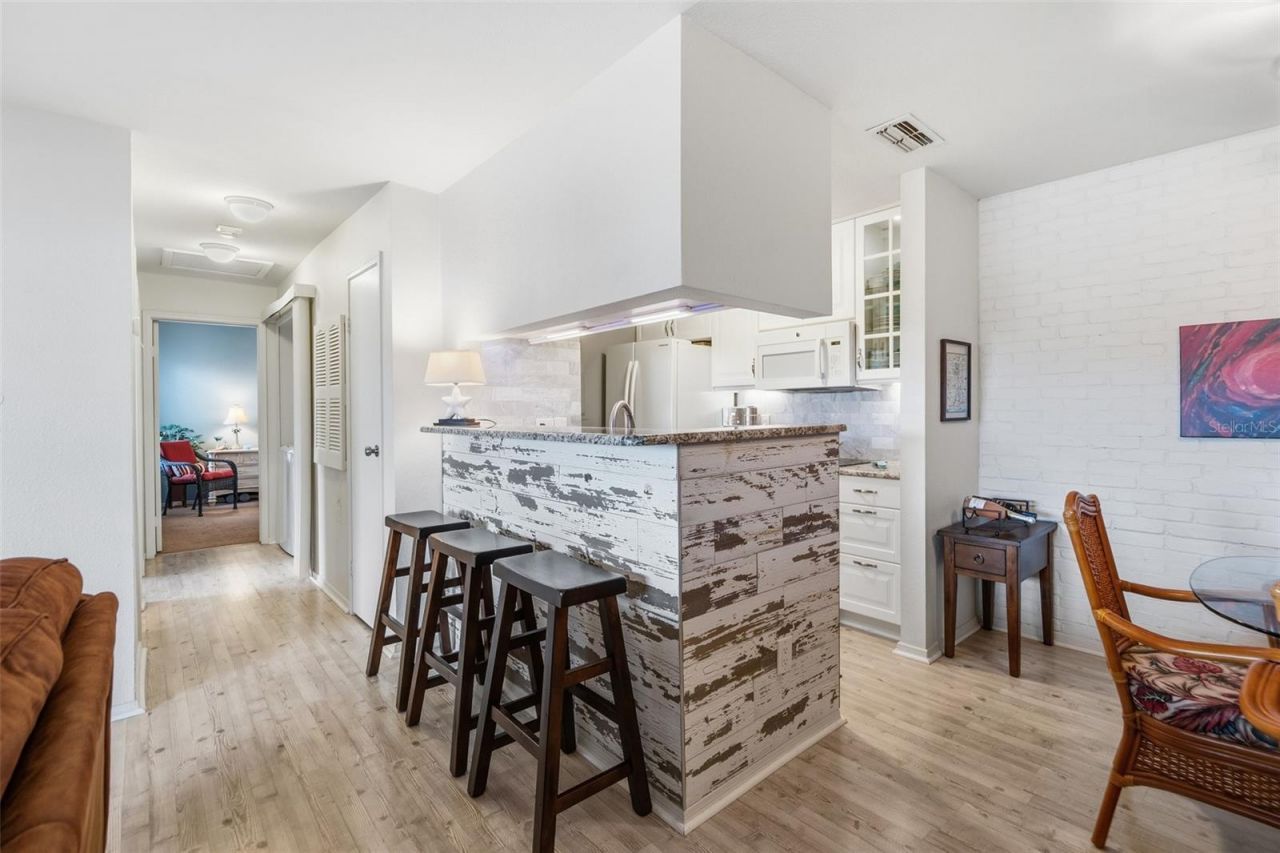 1400 Gandy Boulevard N, Unit 113, Saint Petersburg, FL 33702 Photo