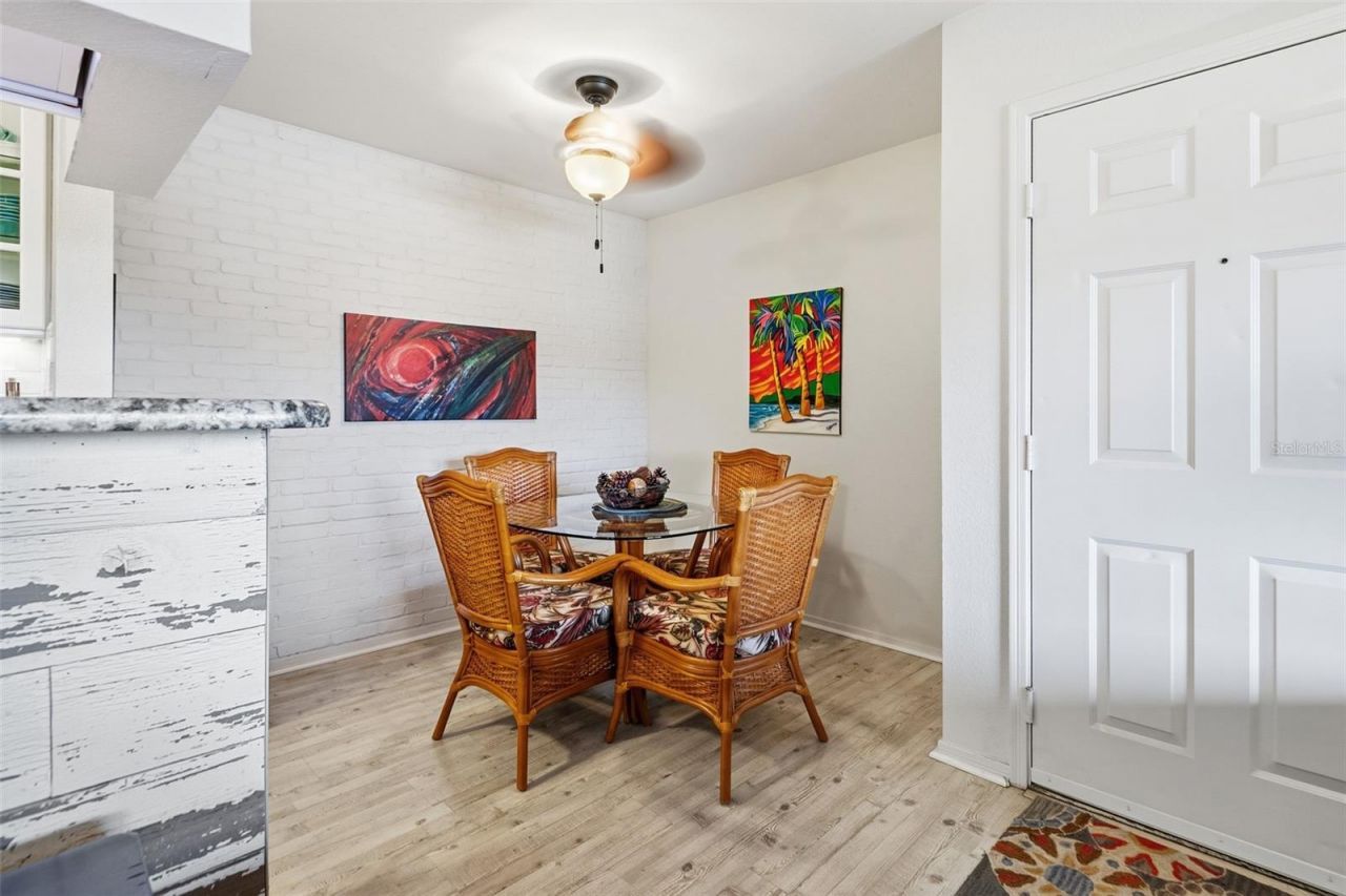 1400 Gandy Boulevard N, Unit 113, Saint Petersburg, FL 33702 Photo