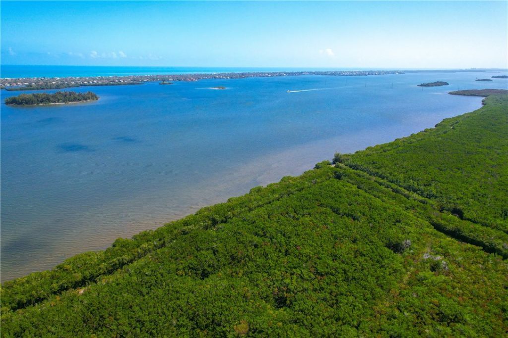 1077 Cheval Drive, Vero Beach, FL 32960 Photo