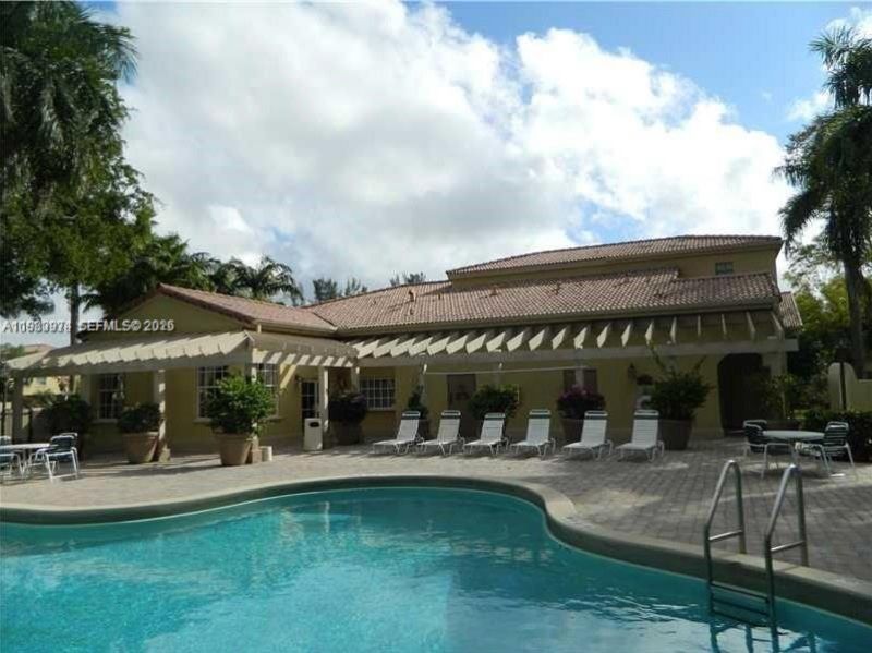 4751 NW 9th Dr, Unit 4751, Plantation, FL 33317 Photo