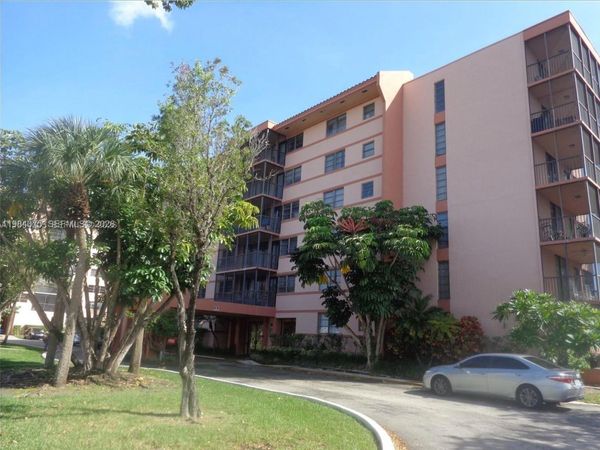 20850 San Simeon Way, Unit 107-5, Miami, FL 33179
