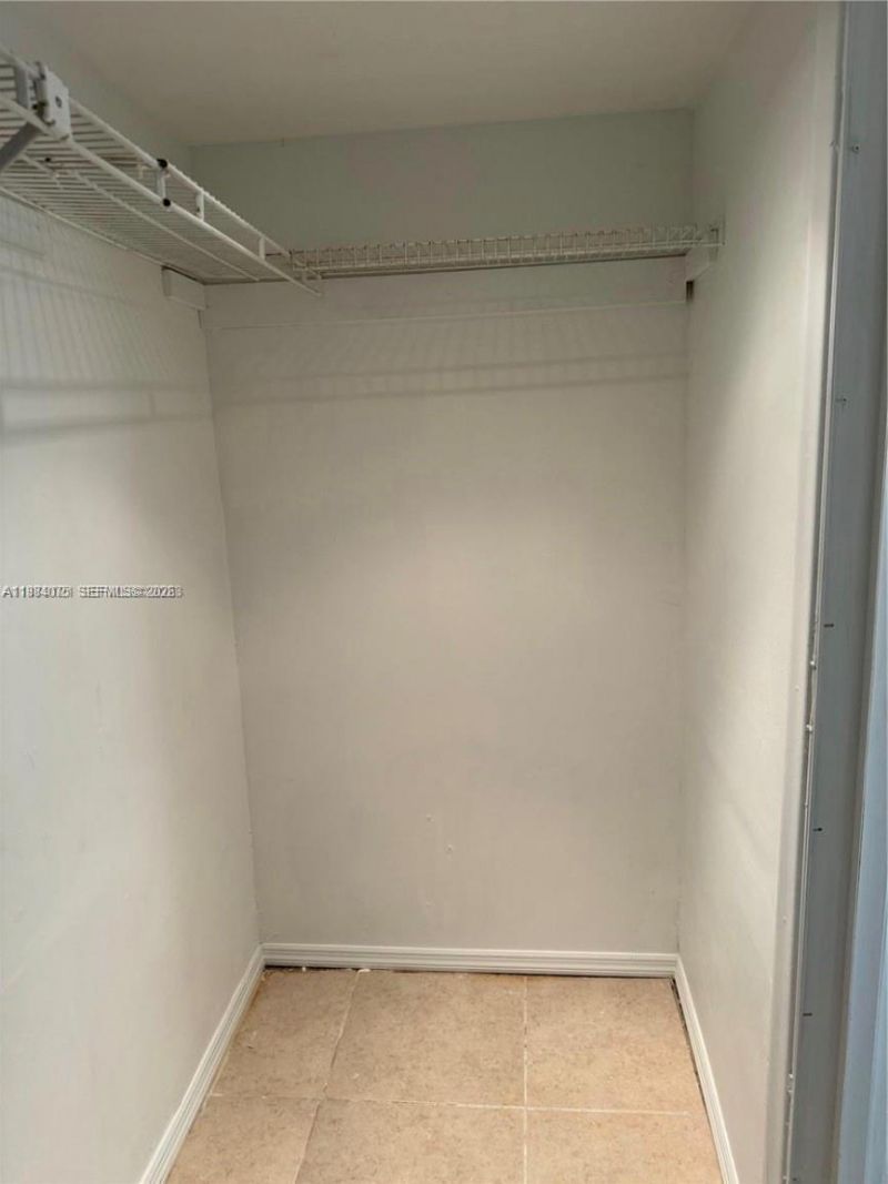 20850 San Simeon Way, Unit 107-5, Miami, FL 33179 Photo