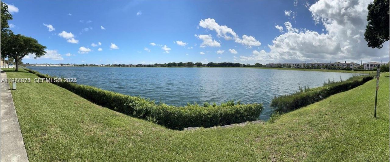 20850 San Simeon Way, Unit 107-5, Miami, FL 33179 Photo