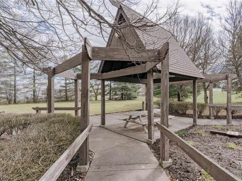 2889 Charing Cross Road NW, Canton, OH 44708 Photo 26