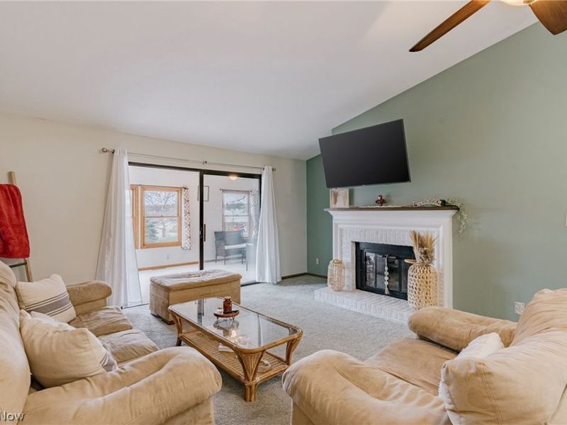 2889 Charing Cross Road NW, Canton, OH 44708 Photo 4