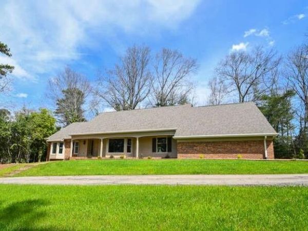 3216 Golf Club Drive, Gainesville, GA 30506