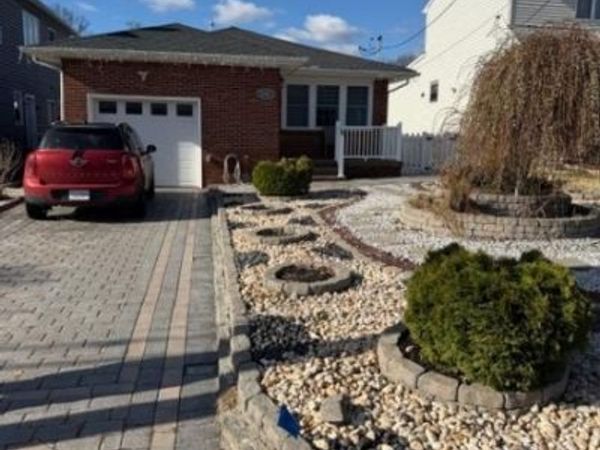 2843 Wickersham Ave, Linden, NJ 07036