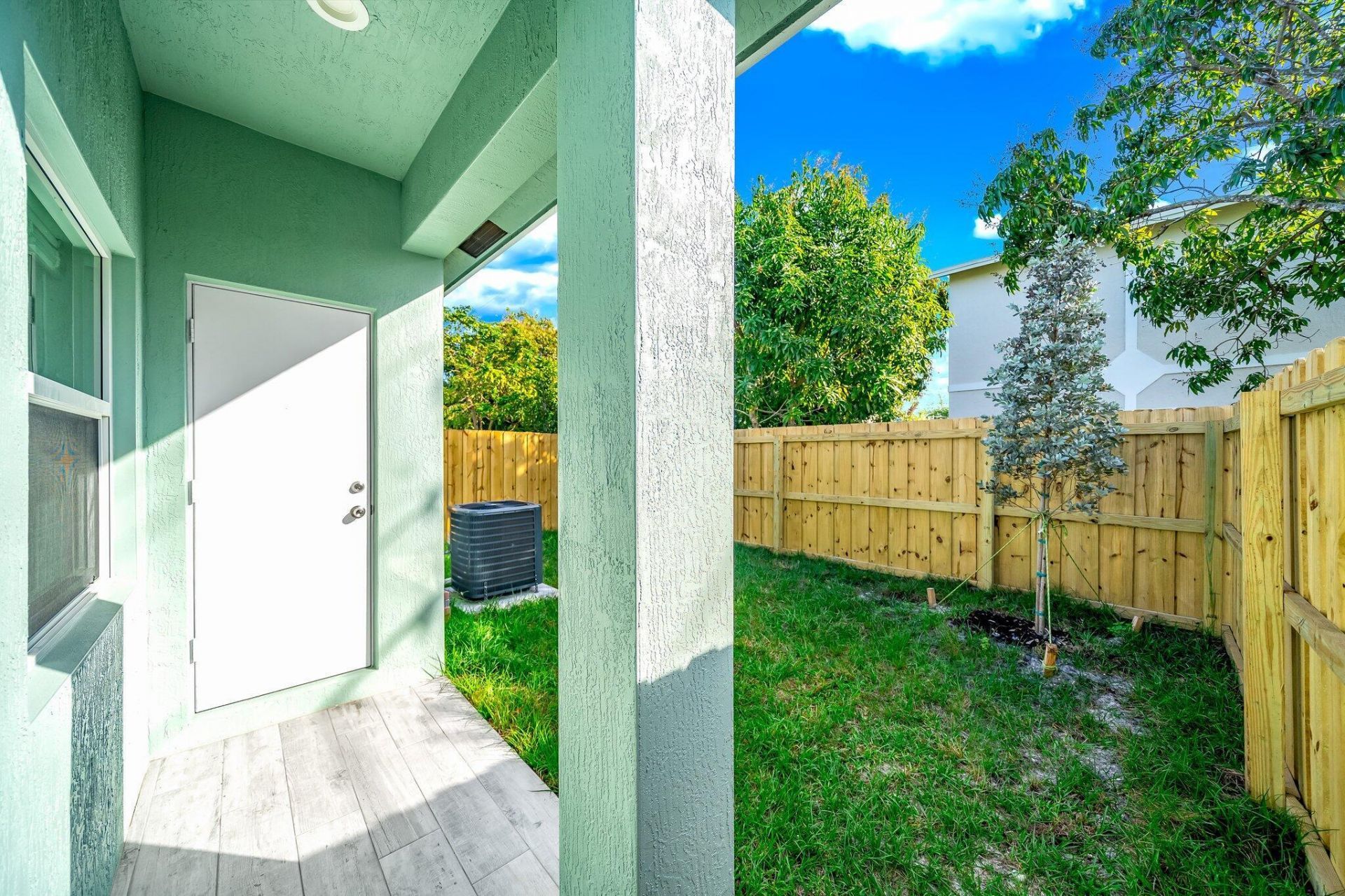 2710 Nokomis Avenue, West Palm Beach, FL 33409 Photo