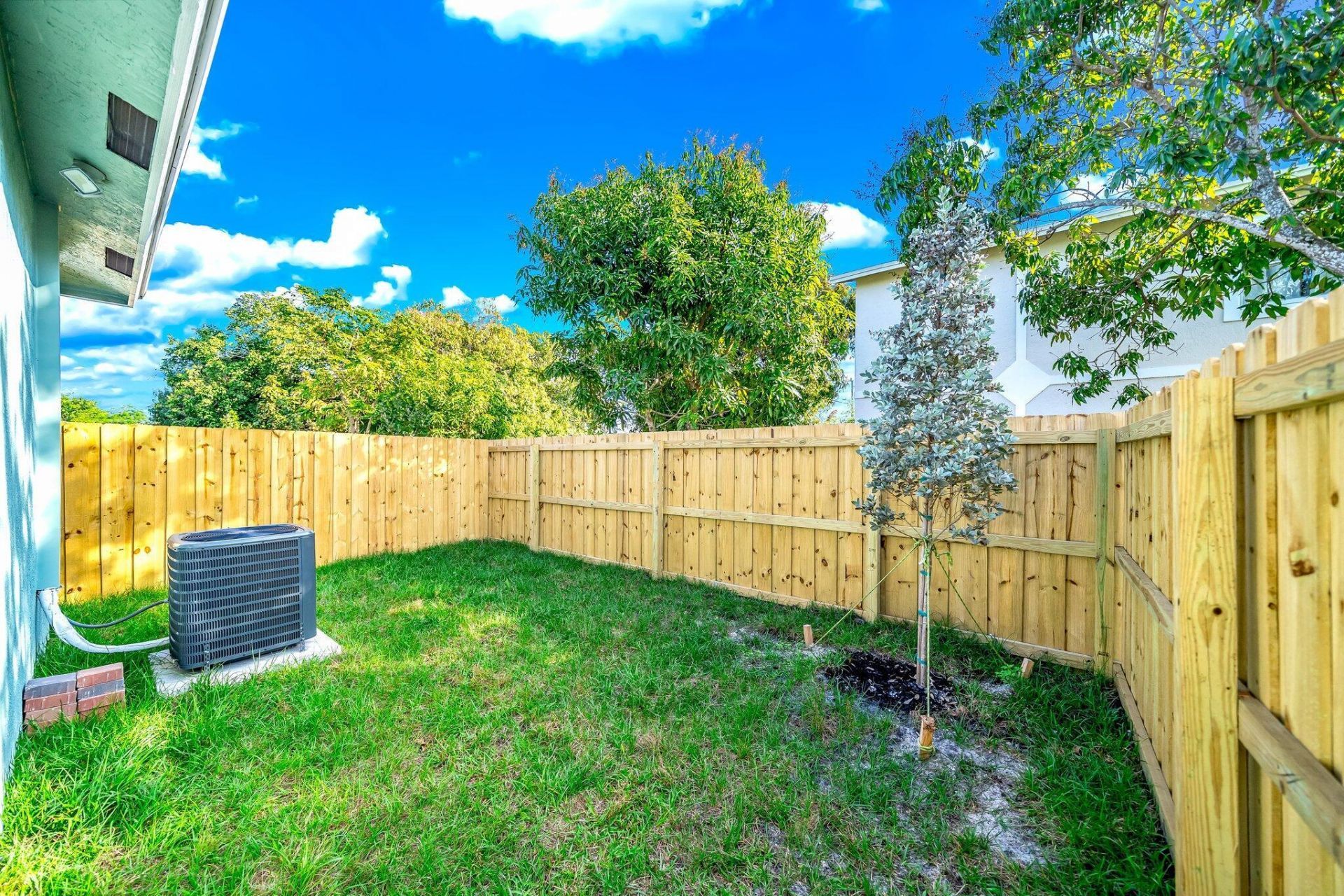 2710 Nokomis Avenue, West Palm Beach, FL 33409 Photo