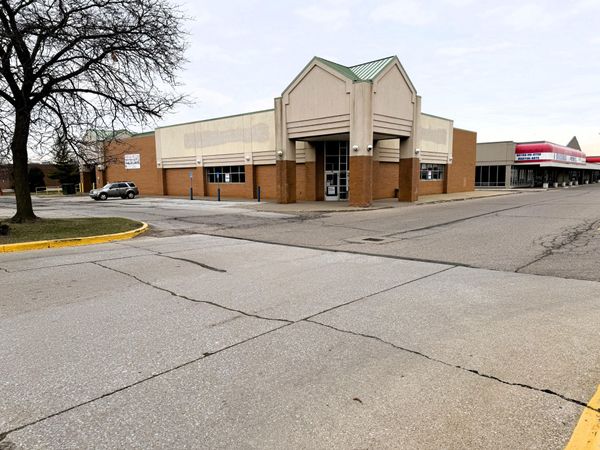 13545 Eureka Road, Southgate, MI 48195