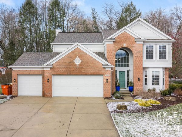 7033 Concolor Drive NE, Rockford, MI 49341