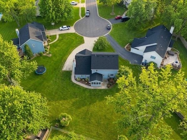 2101 White Plains Court, Fort Wayne, IN 46815