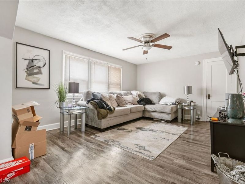 19830 Monterey Avenue, Euclid, OH 44119 Photo 11