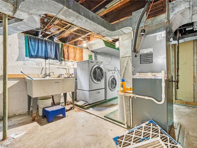 19830 Monterey Avenue, Euclid, OH 44119 Photo 16