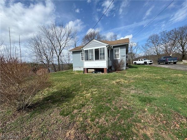 48750 Bloomfield Road , East Liverpool, OH 43920