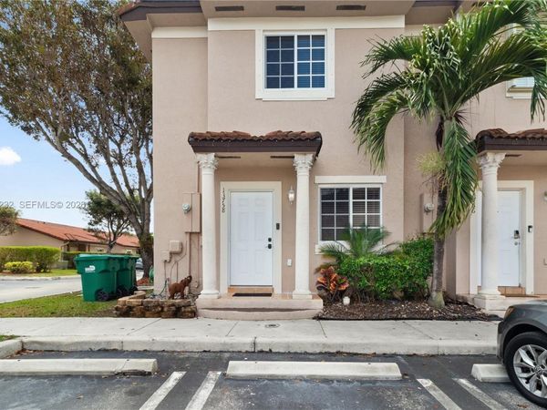 13758 SW 170th Ln , Miami, FL 33177