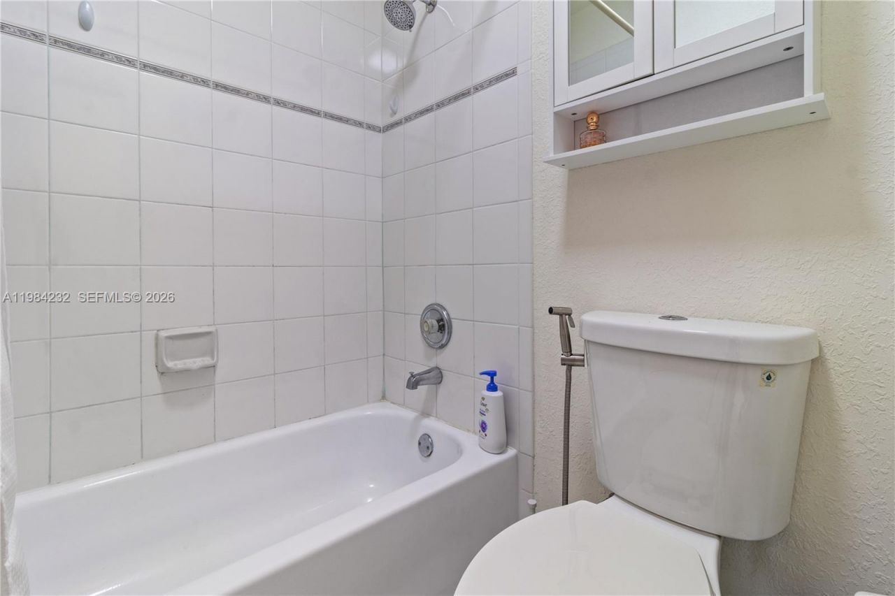 13758 SW 170th Ln , Miami, FL 33177 Photo