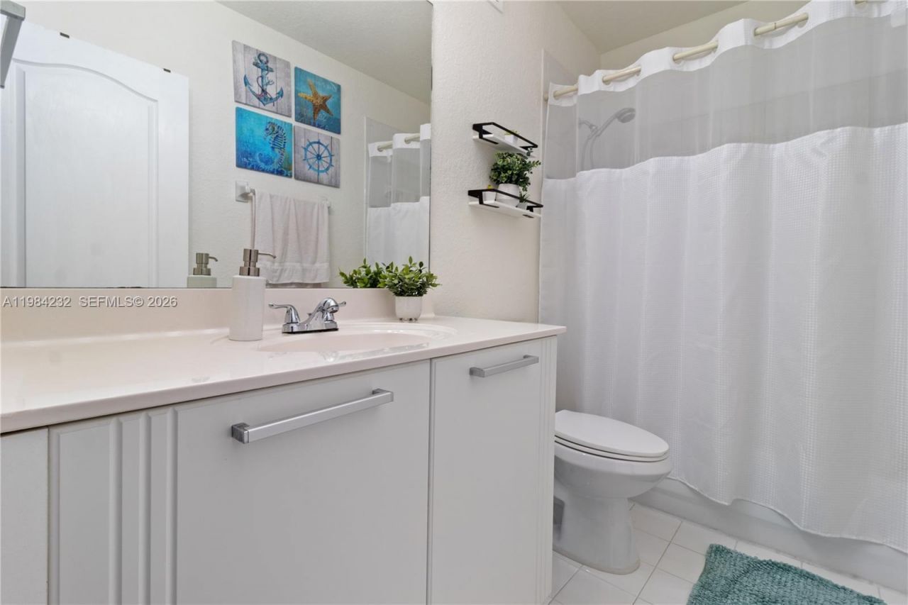 13758 SW 170th Ln , Miami, FL 33177 Photo