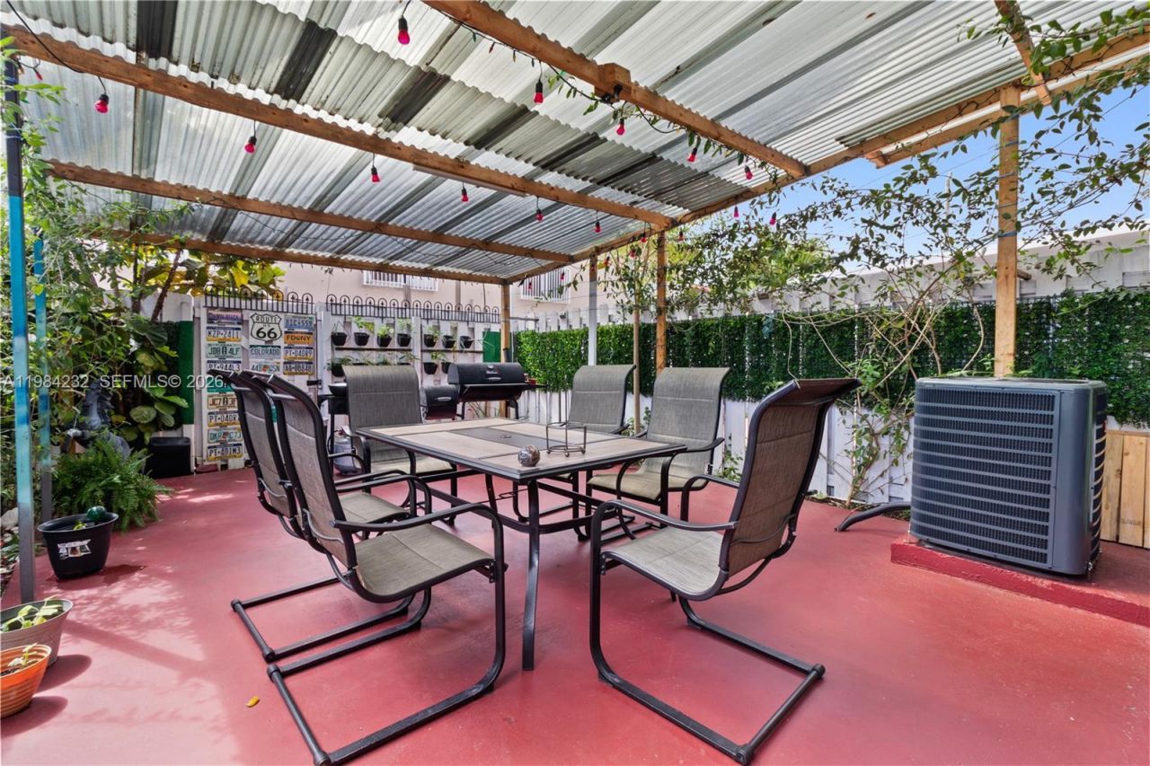 13758 SW 170th Ln , Miami, FL 33177 Photo