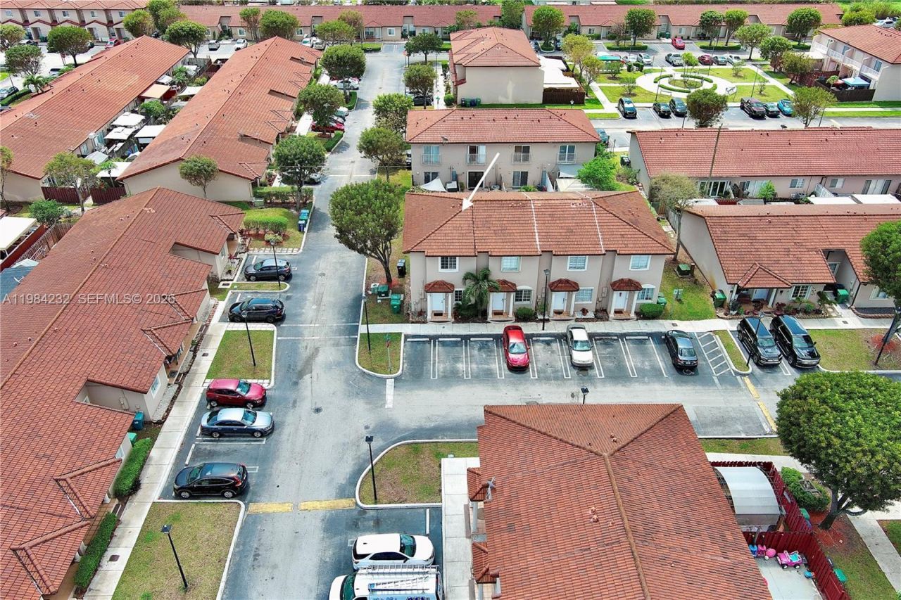 13758 SW 170th Ln , Miami, FL 33177 Photo