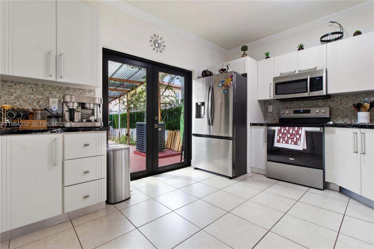 13758 SW 170th Ln , Miami, FL 33177 Photo