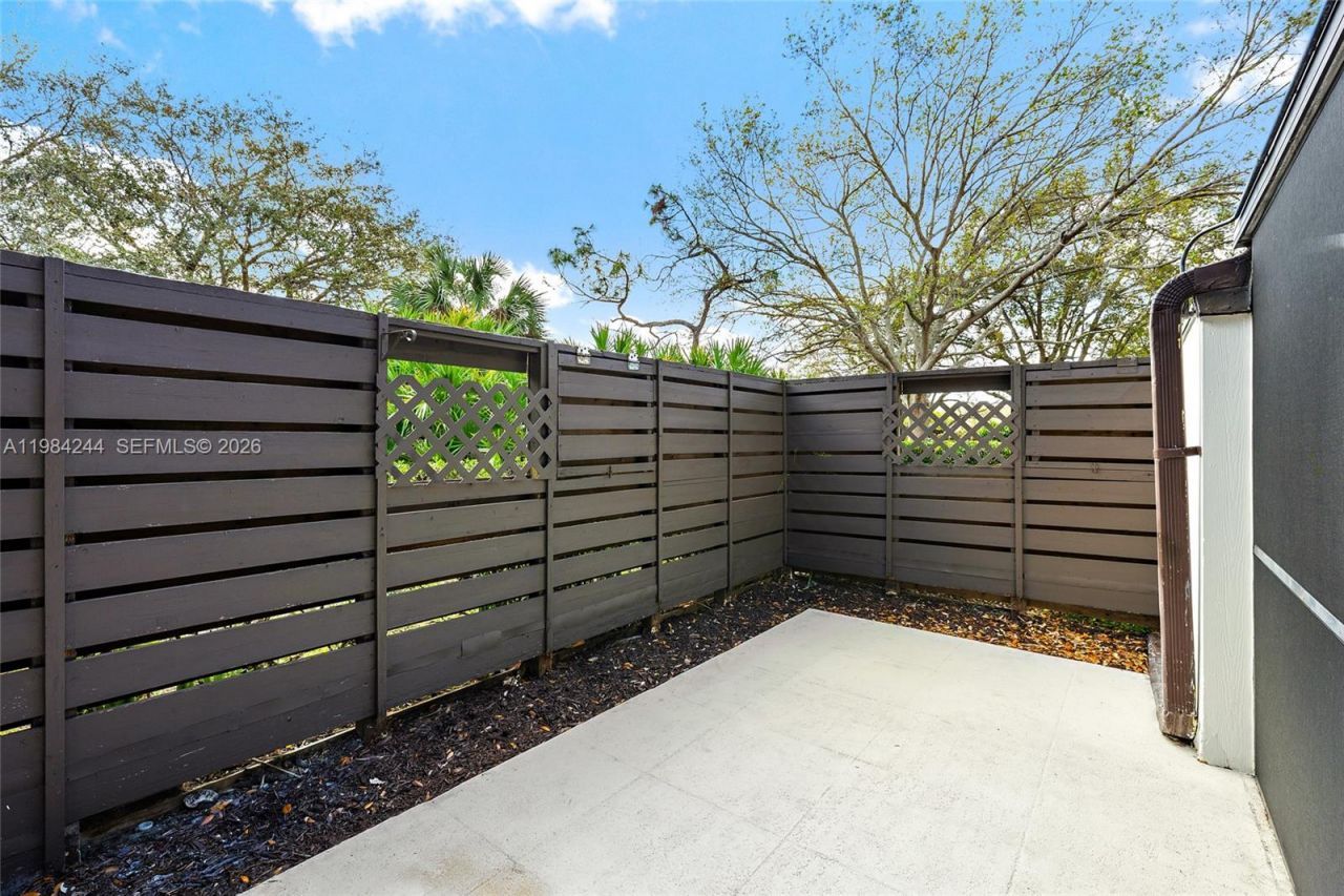 506 5th Ter , Palm Beach Gardens, FL 33418 Photo