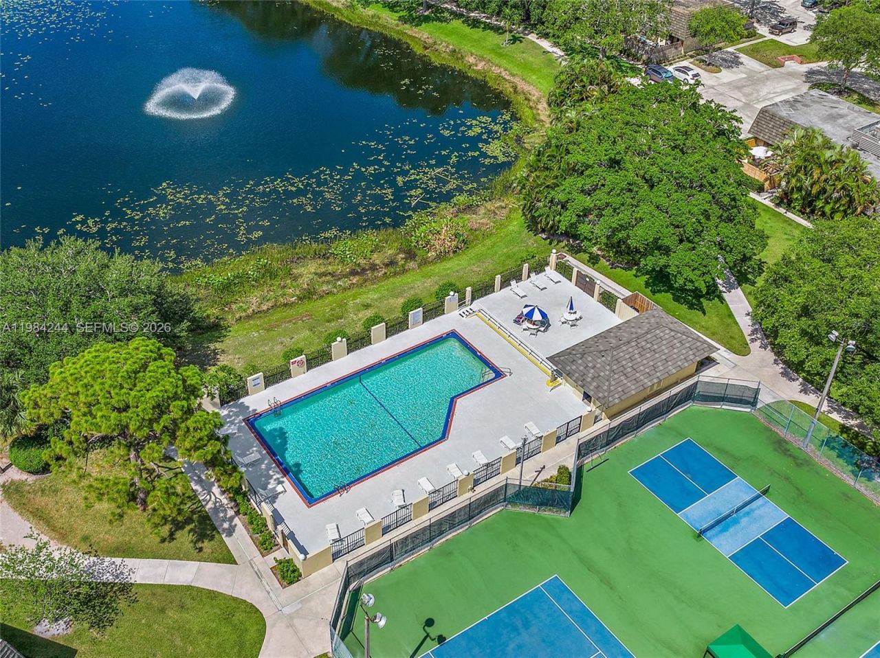 506 5th Ter, Palm Beach Gardens, FL 33418 Photo