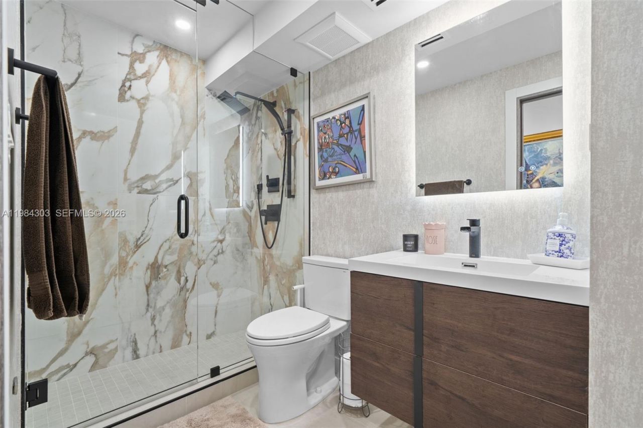 210 174th St , Unit 2319, Sunny Isles Beach, FL 33160 Photo