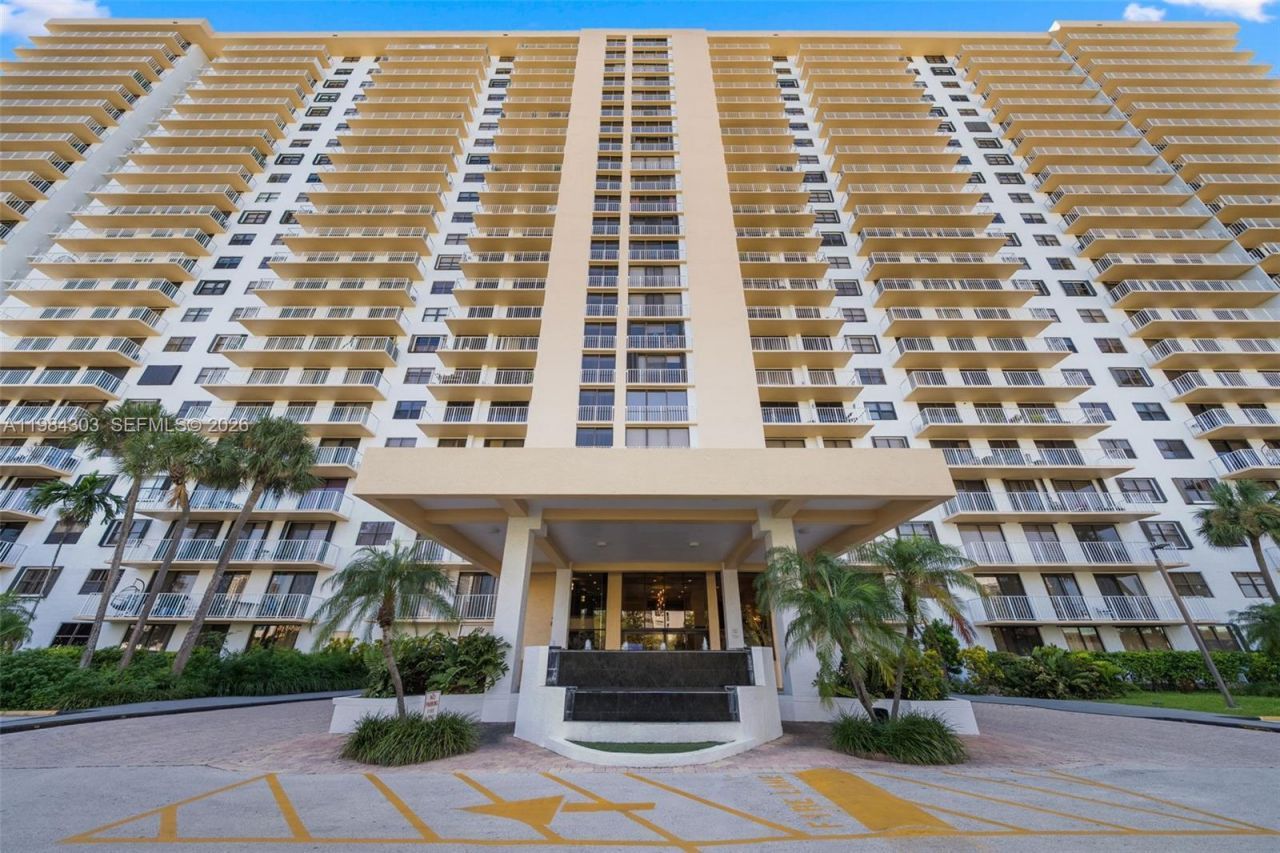 210 174th St , Unit 2319, Sunny Isles Beach, FL 33160 Photo