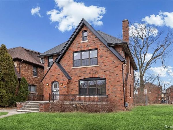 4801 Sturtevant Street, Detroit, MI 48204