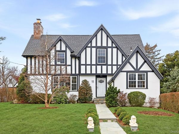 11 Van Buren Place, White Plains, NY 10603