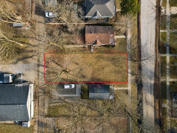 2011 5th Street, Muskegon, MI 49444