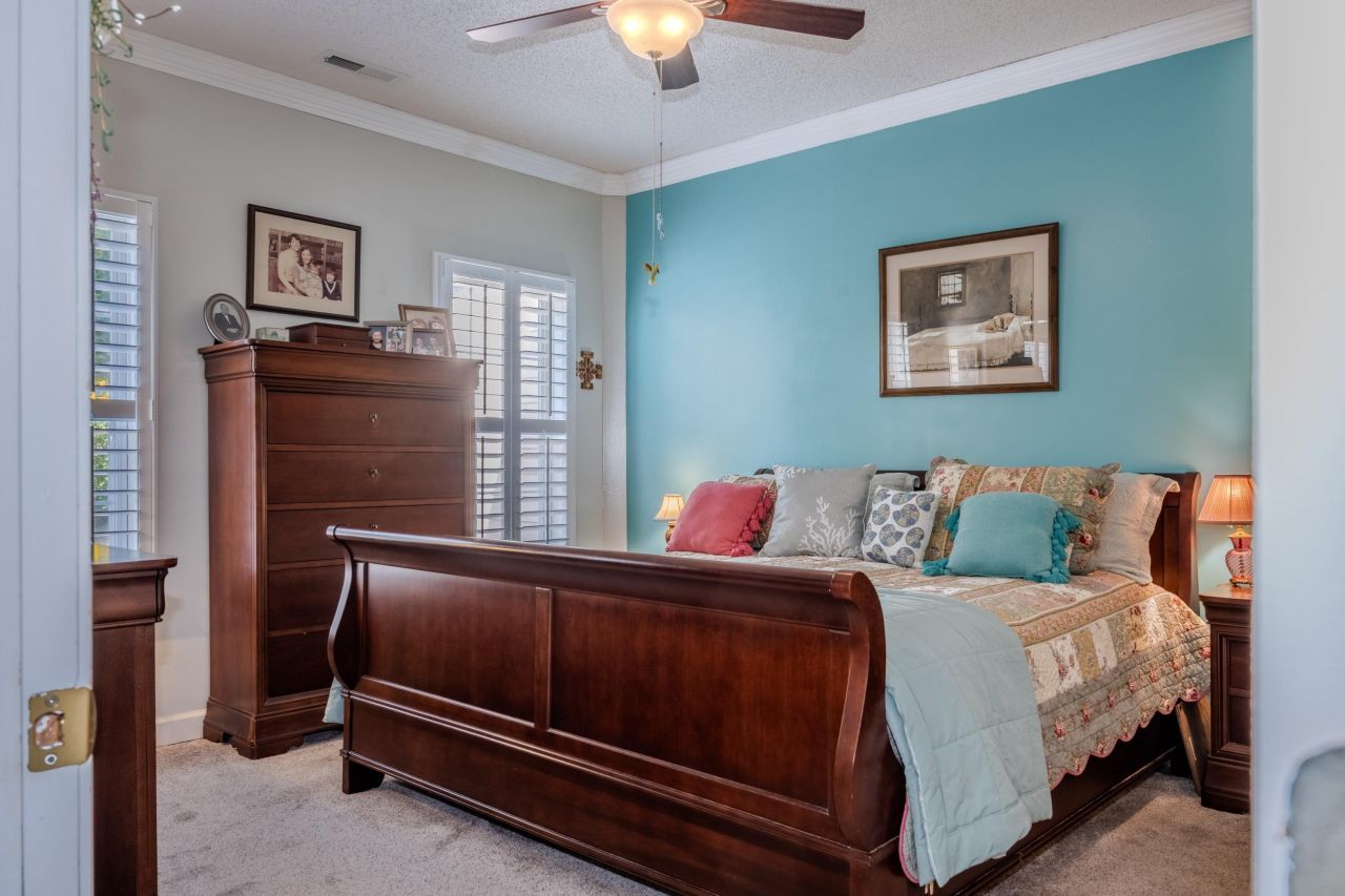 4509 Lightkeepers Way Photo 11