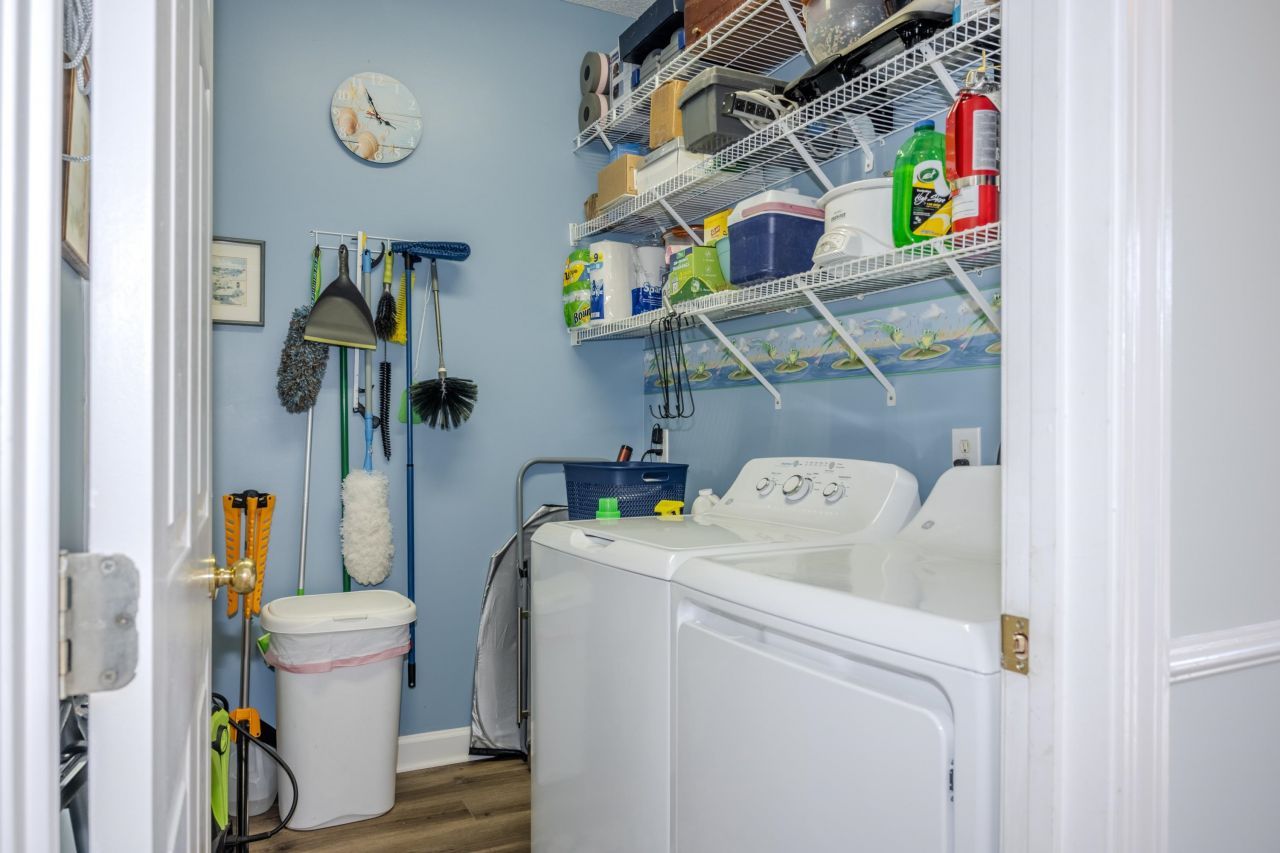 4509 Lightkeepers Way Photo 17