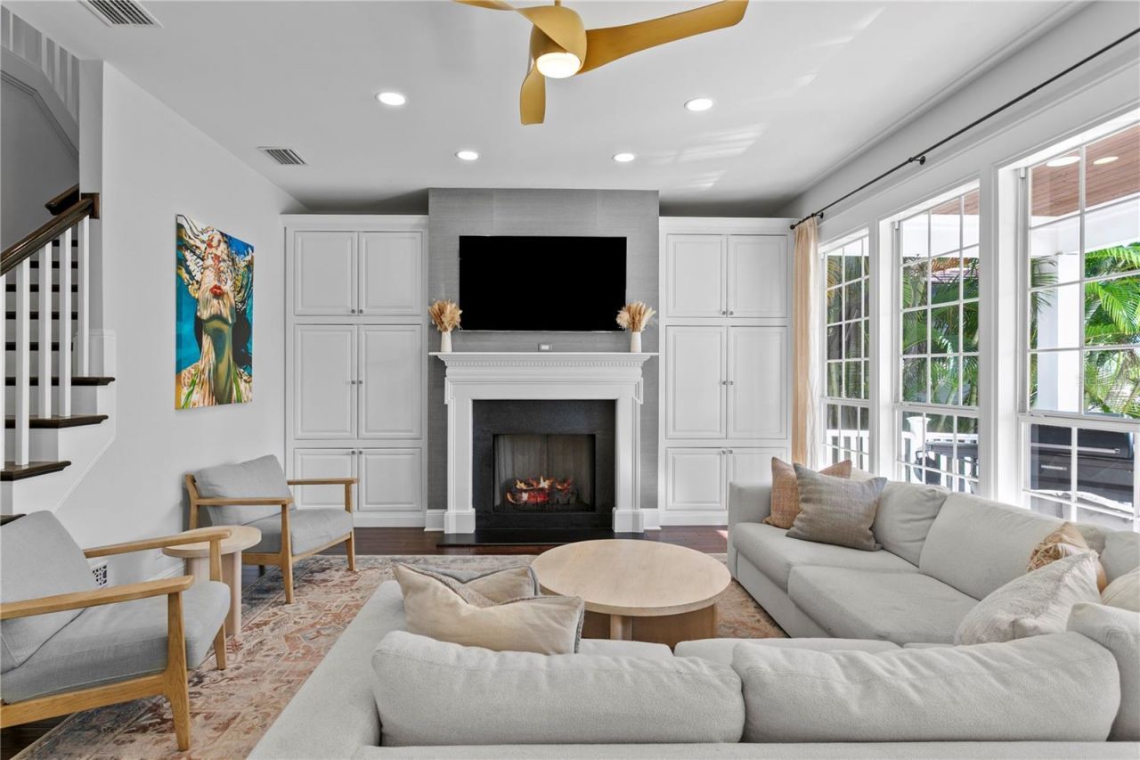 12 S Treasure Drive, Tampa, FL 33609 Photo