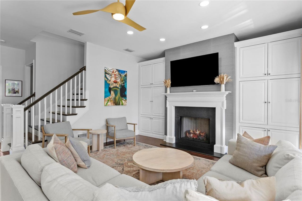 12 S Treasure Drive, Tampa, FL 33609 Photo