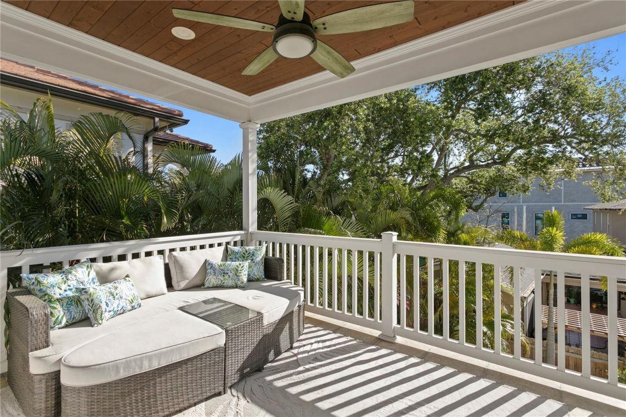 12 S Treasure Drive, Tampa, FL 33609 Photo