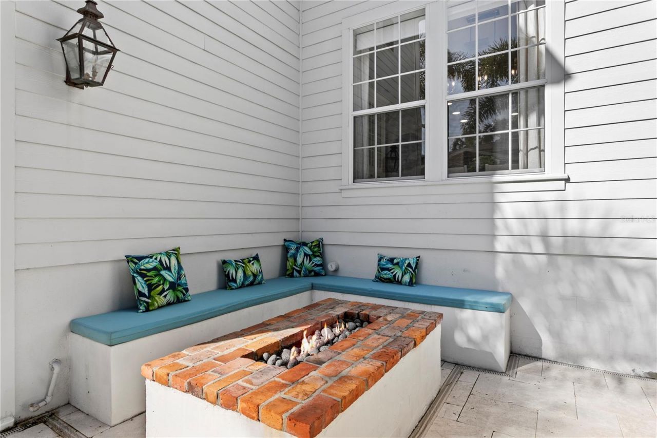 12 S Treasure Drive, Tampa, FL 33609 Photo