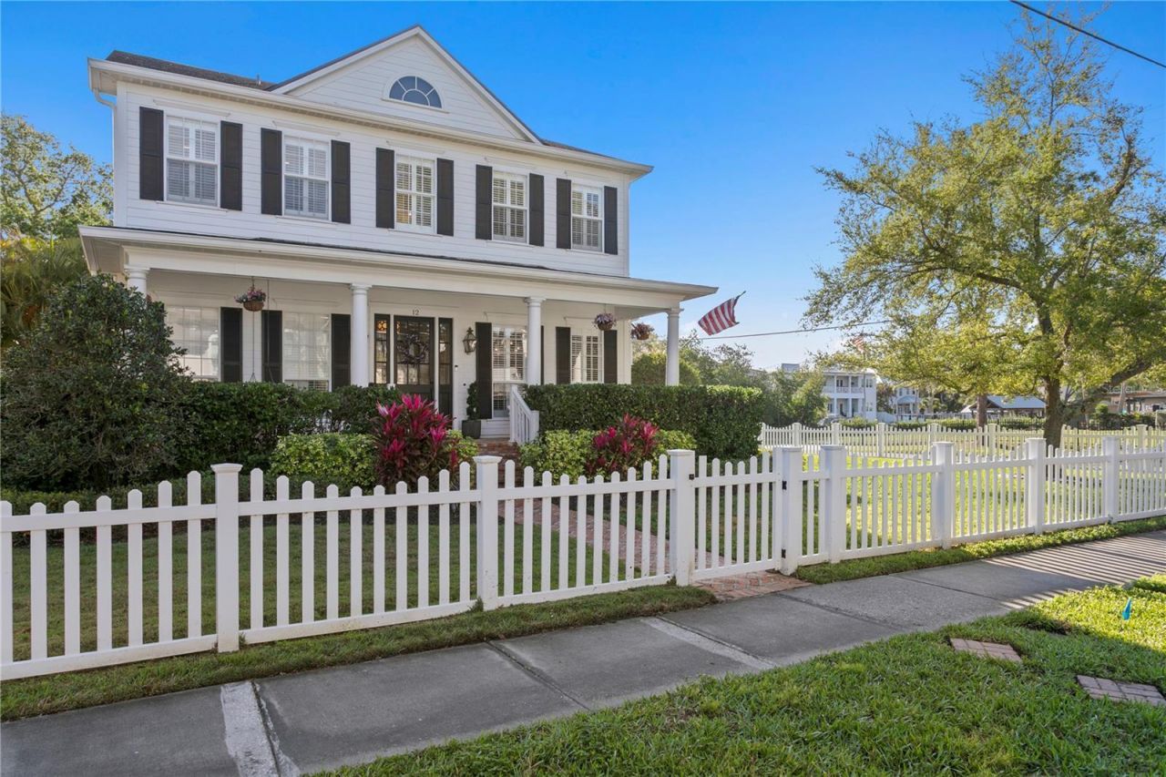 12 S Treasure Drive, Tampa, FL 33609 Photo