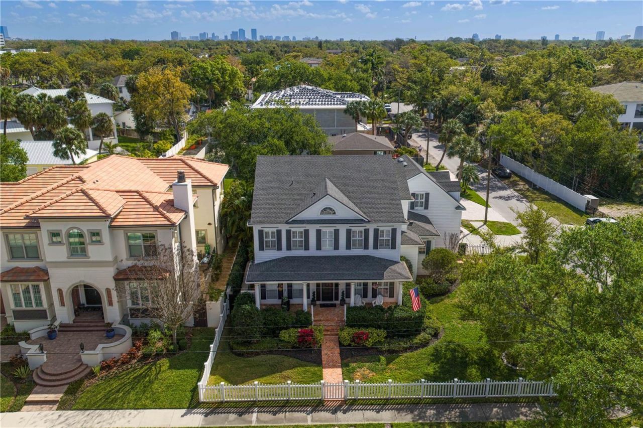 12 S Treasure Drive, Tampa, FL 33609 Photo