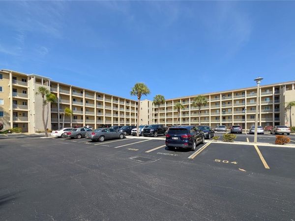 3624 LAKE BAYSHORE DRIVE , Unit K-303, BRADENTON, FL 34205