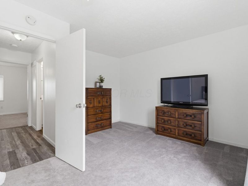 5272 Westbury Drive, Unit 13B, Columbus, OH 43228 Photo 20