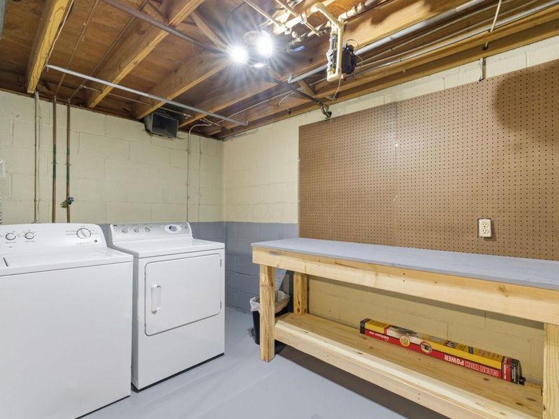 5272 Westbury Drive, Unit 13B, Columbus, OH 43228 Photo 25