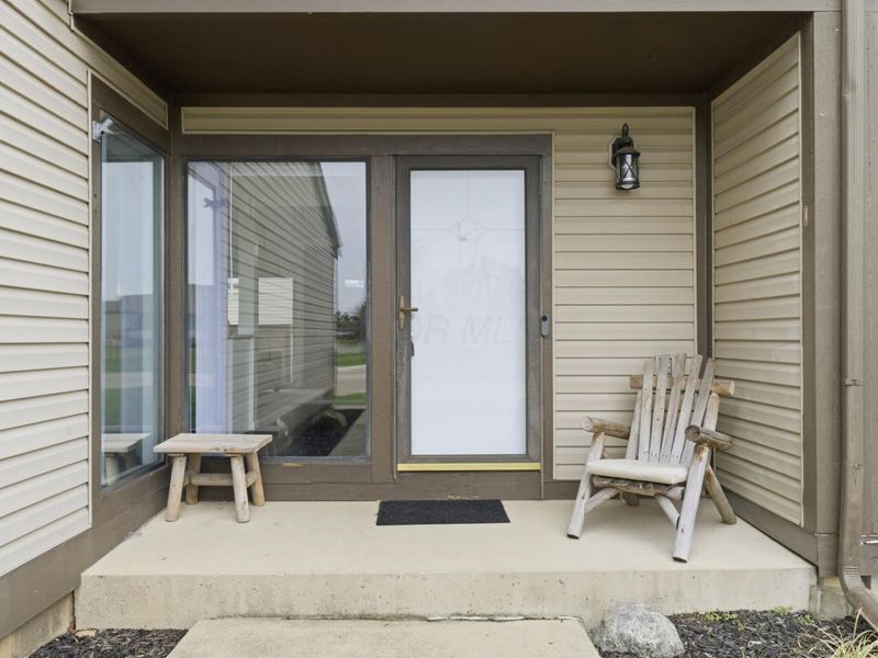 5272 Westbury Drive, Unit 13B, Columbus, OH 43228 Photo 3